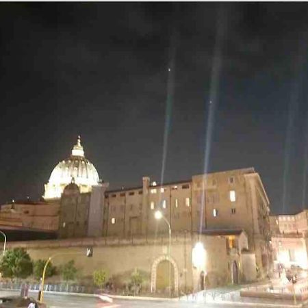 Le Bomboniere Di San Pietro Apartment Рим Екстериор снимка